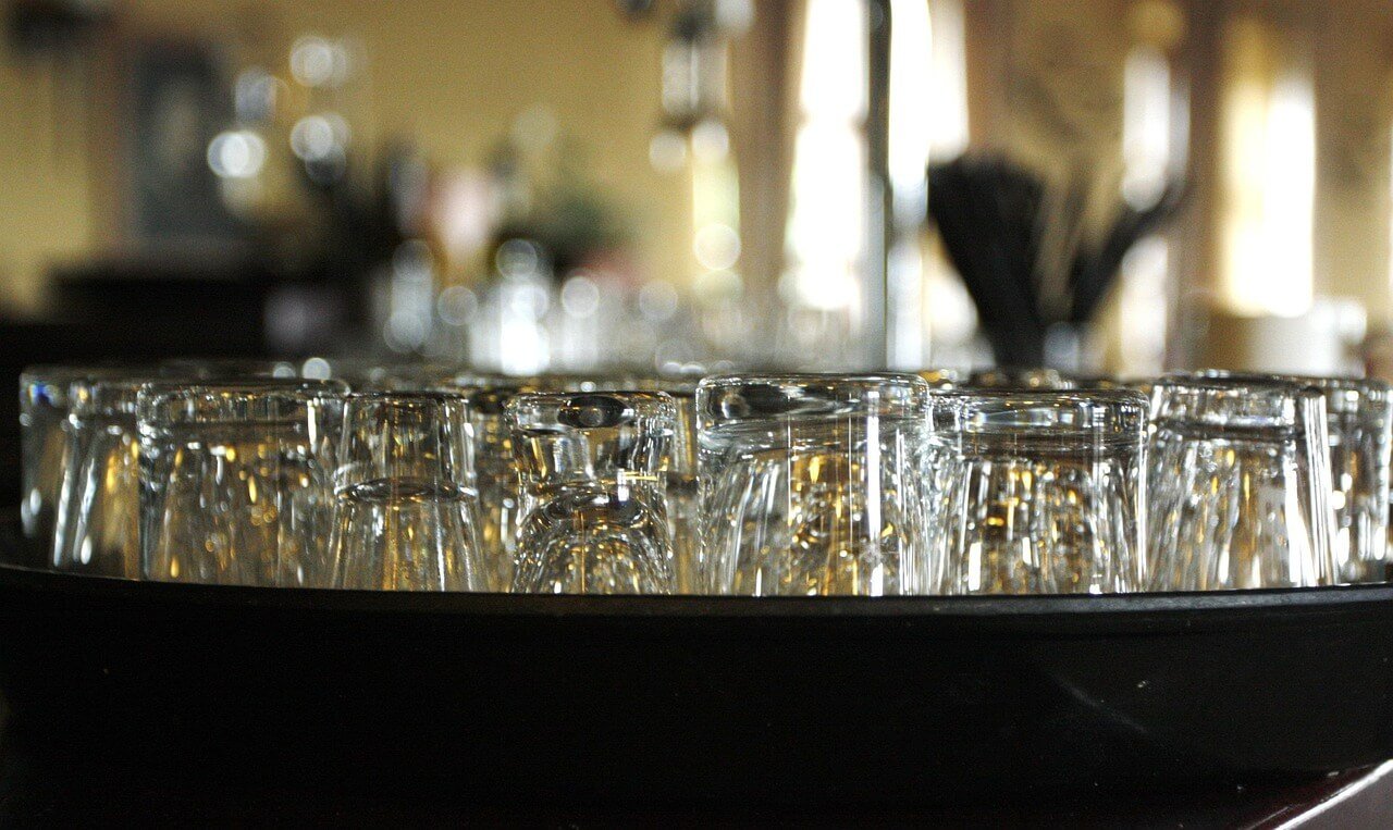 bar, tavern, blat, glasses, transparent, porcelain, drinks, glass, crystal, decoration, drink, bottle, tavern, tavern, tavern, tavern, tavern